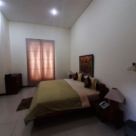 פאצ'יטאן Alloro Guesthouse מראה חיצוני תמונה