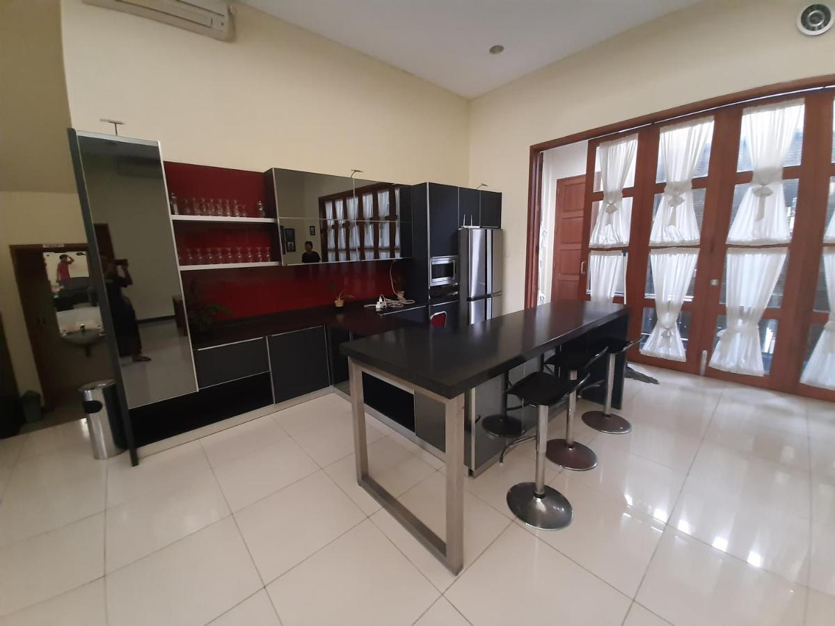 פאצ'יטאן Alloro Guesthouse מראה חיצוני תמונה
